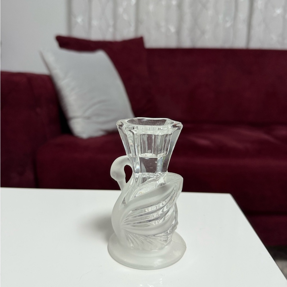 Elegant Glass Swan Candle Holder
